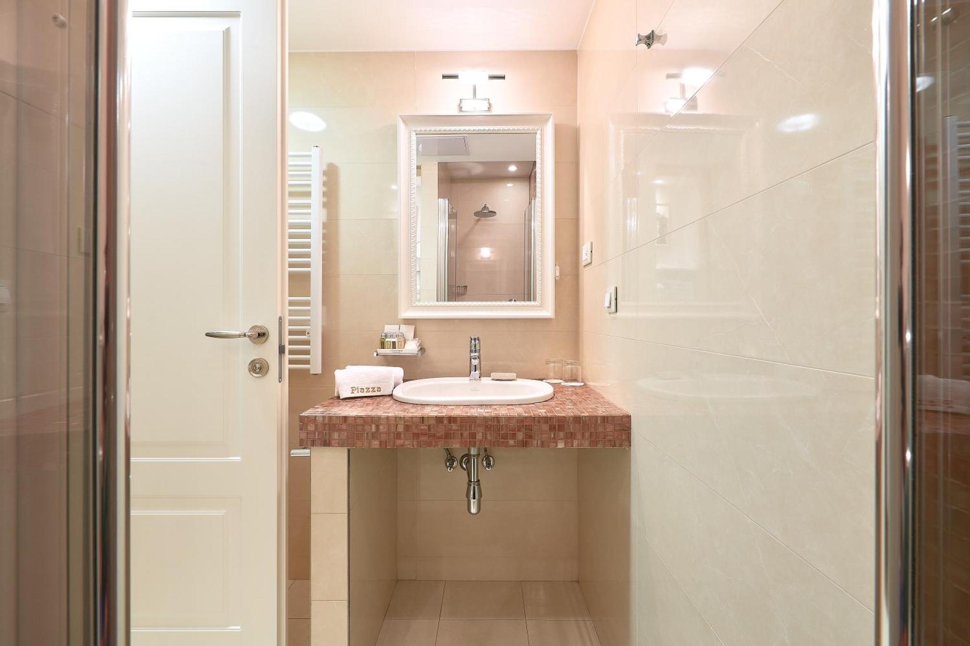 Piazza Heritage Hotel Сплит Екстериор снимка