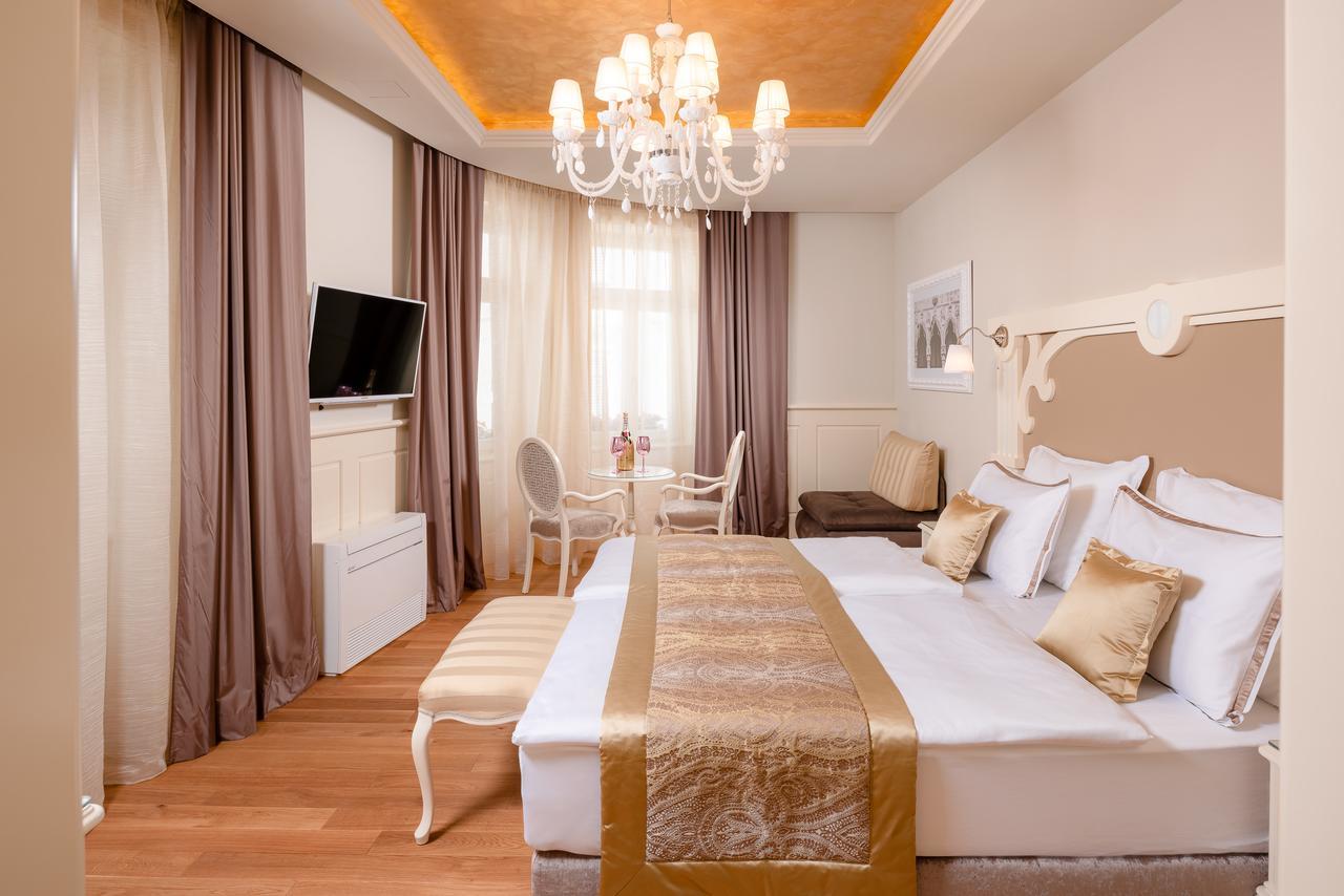 Piazza Heritage Hotel Сплит Екстериор снимка