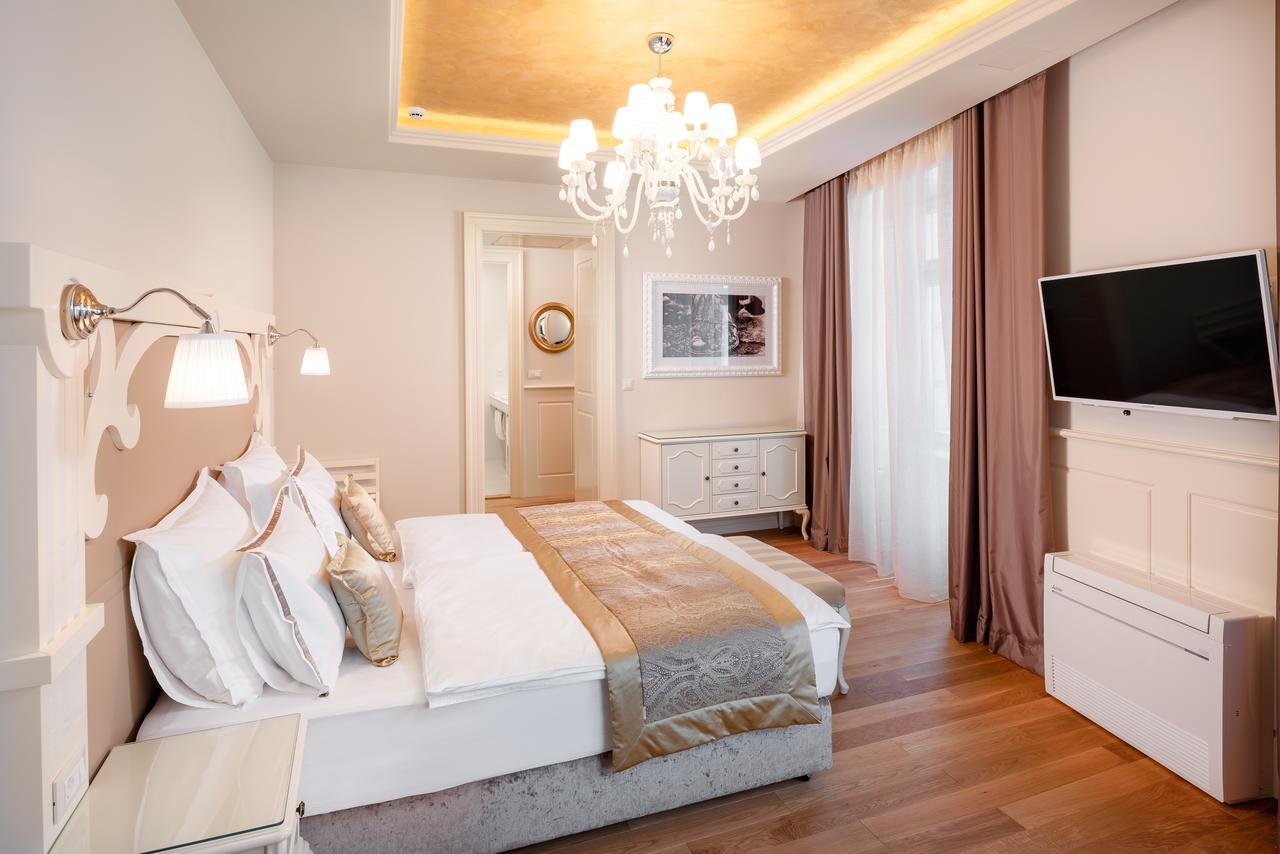 Piazza Heritage Hotel Сплит Екстериор снимка
