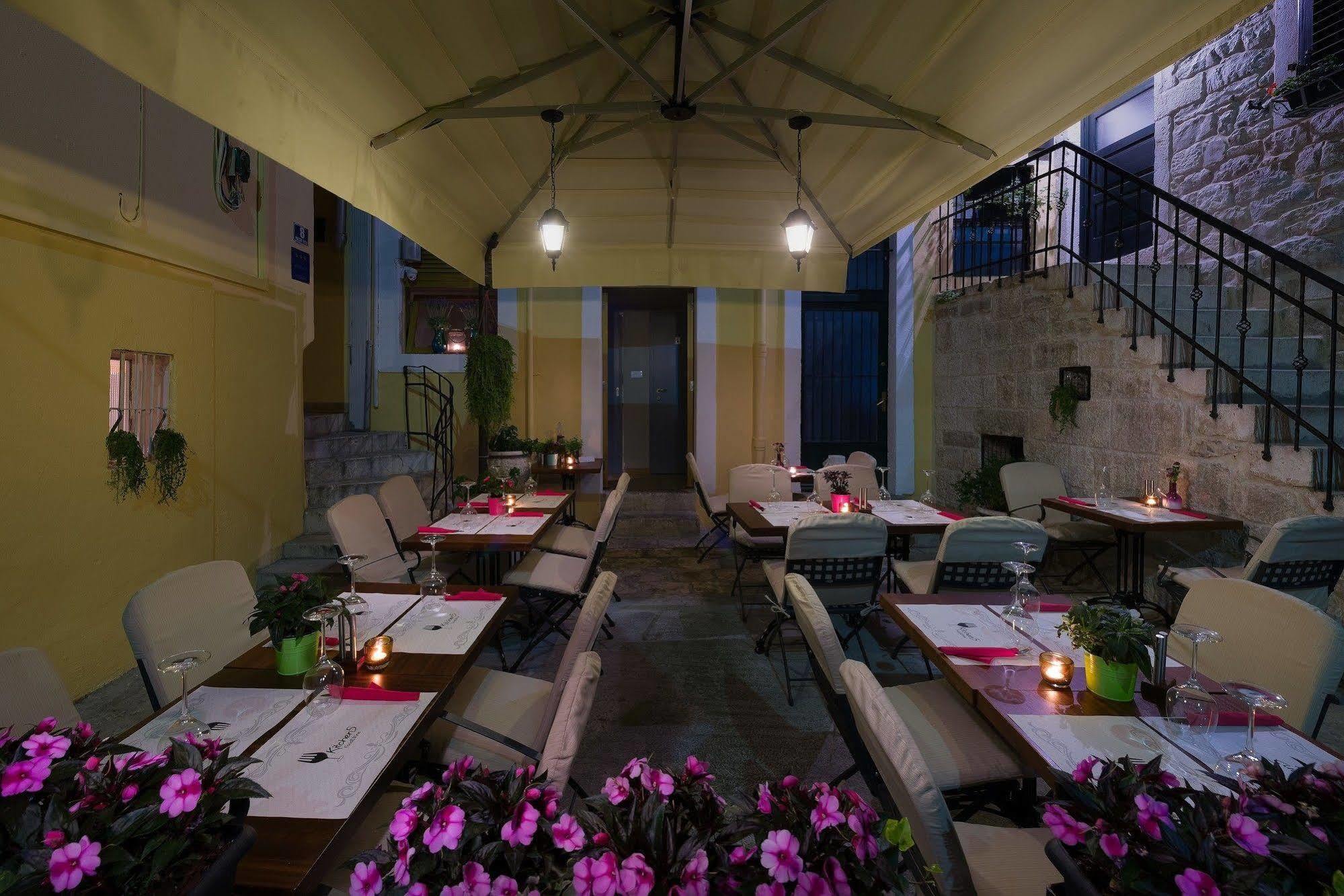 Piazza Heritage Hotel Сплит Екстериор снимка